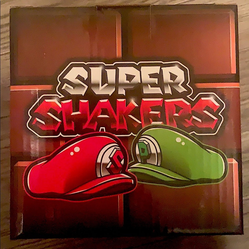NEW Super shakers super Mario Bros salt & pepper